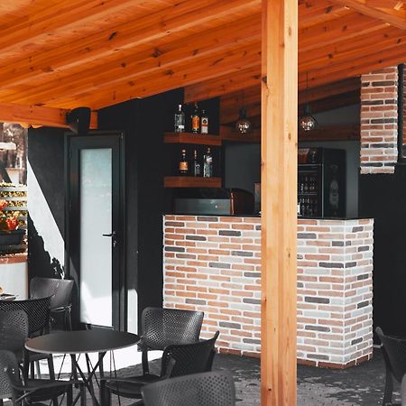 Hotel Beke Vlore Exterior photo